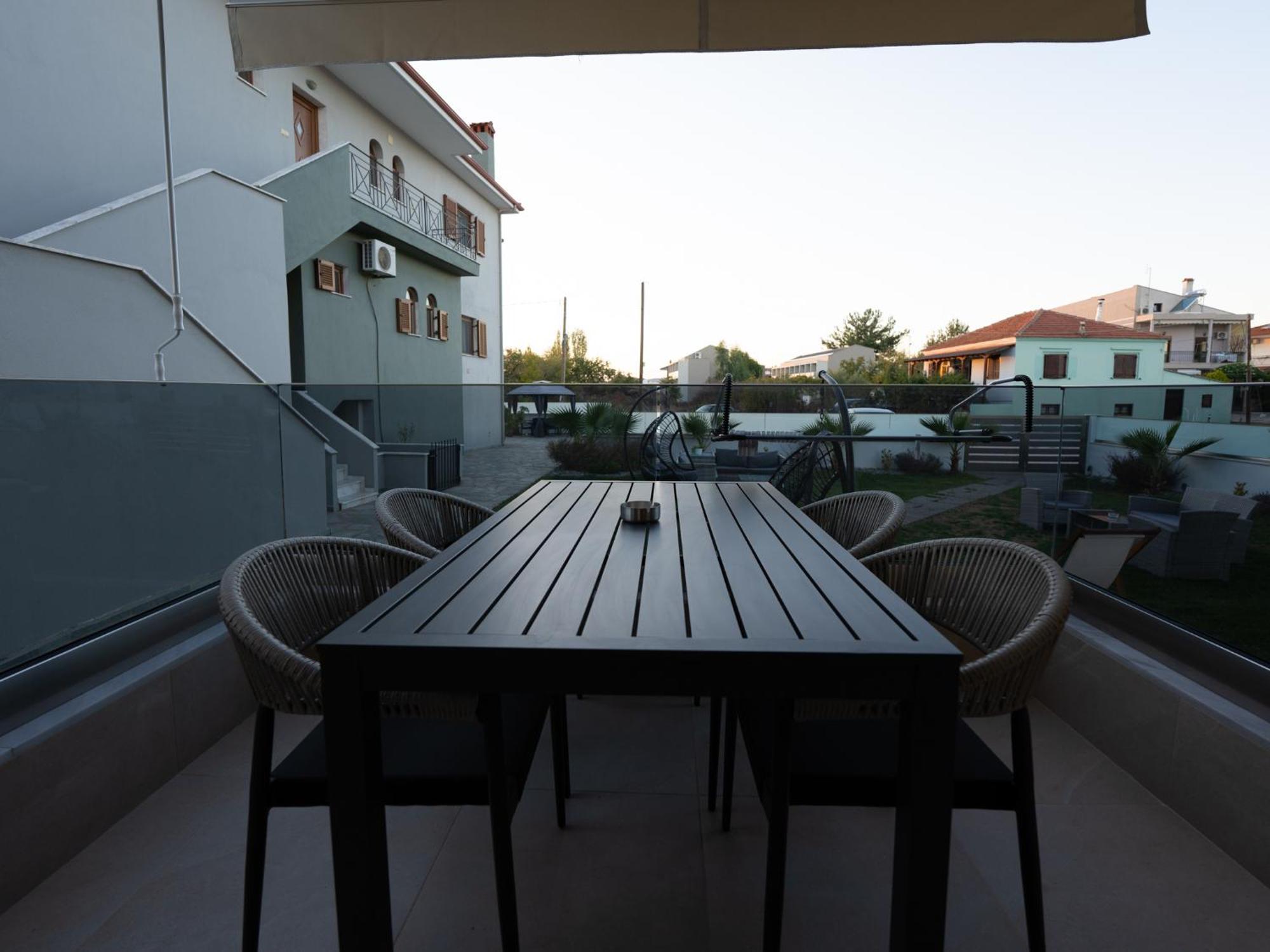 Antony'S Luxury Apartments Νικήτη Εξωτερικό φωτογραφία